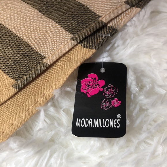 🤎🖤🤍 Moda Millones Women’s Scarf 100% Acrylic 🧣 NWT 🤍🖤🤎 - Picture 2 of 4
